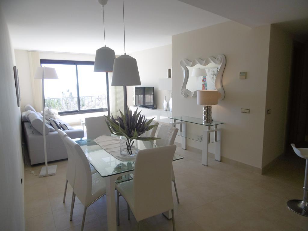 Lets In The Sun Samara Apartamento Marbella